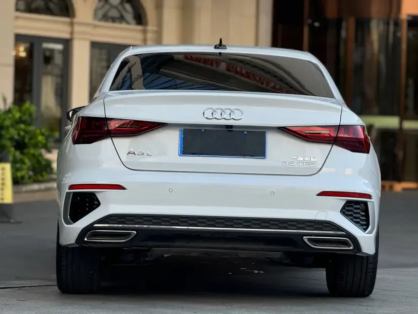 Audi A3 facelift A3L Limousine 35 TFSI stylish and sporty 2024 — миниатюра 2