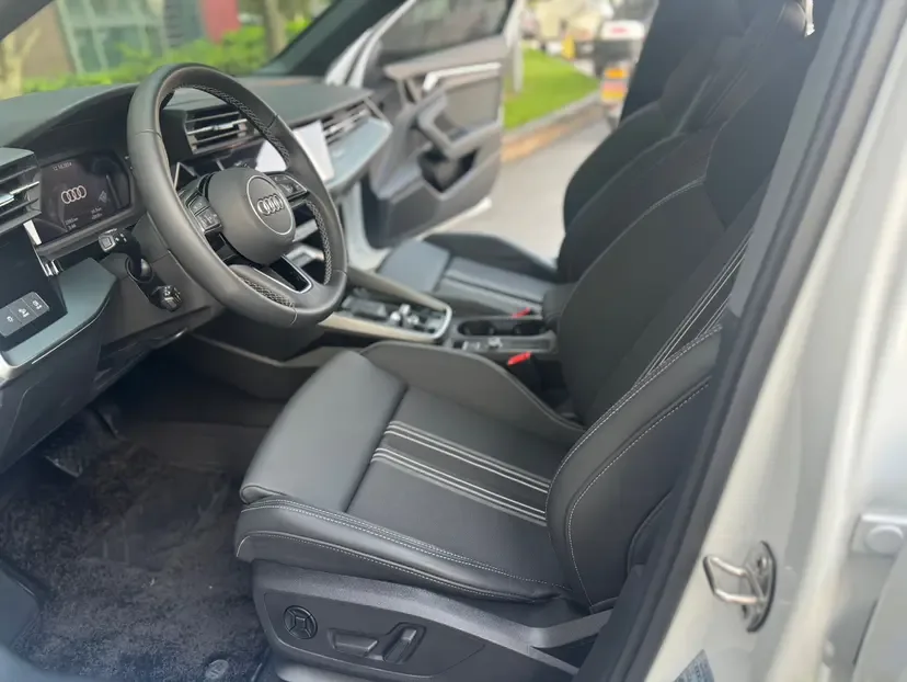 Audi A3 facelift A3L Limousine 35 TFSI stylish and sporty 2024 — миниатюра 3