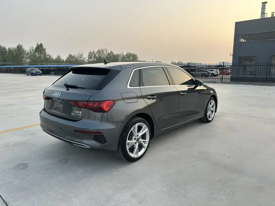 Audi A3 facelift Sportback 35 TFSI, stylish and elegant 2023 — миниатюра 2