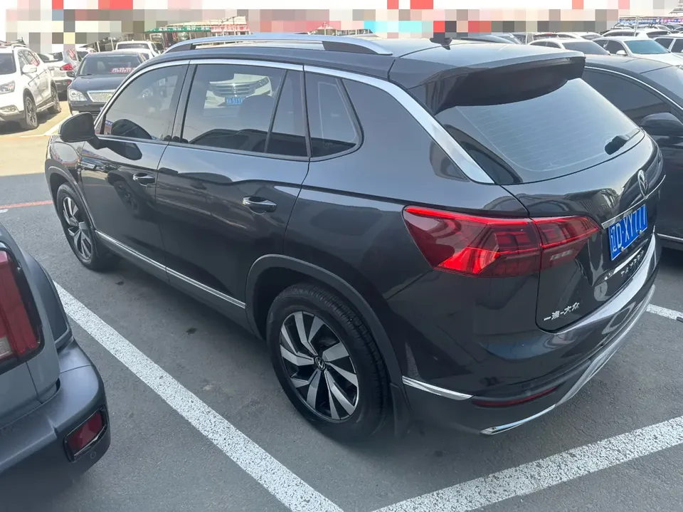 Volkswagen Tayron Tanyue 2022 280TSI 2WD Luxury Smart Edition 2022 — миниатюра 4