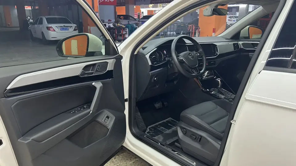 Volkswagen Tayron Tayron 2022 Tanyue 2023 280TSI 2WD Luxury Plus Advanced Edition 2022 — thumbnail 3