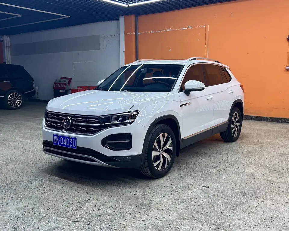 Volkswagen Tayron Tayron 2022 Tanyue 2023 280TSI 2WD Luxury Plus Advanced Edition 2022 — photo 1, buy with delivery to Moscow