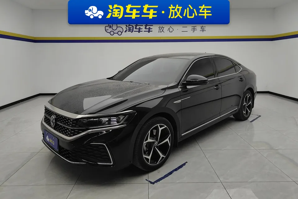 Volkswagen Passat 2024