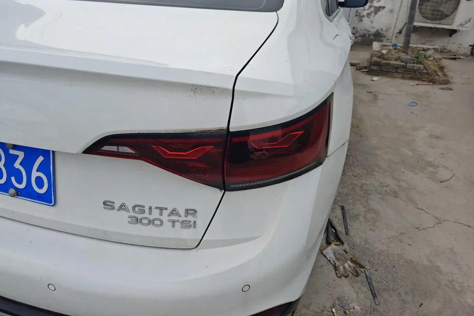 Volkswagen Sagitar 2023 Sagitar 300TSI DSG Beyond Edition 2024 — миниатюра 2
