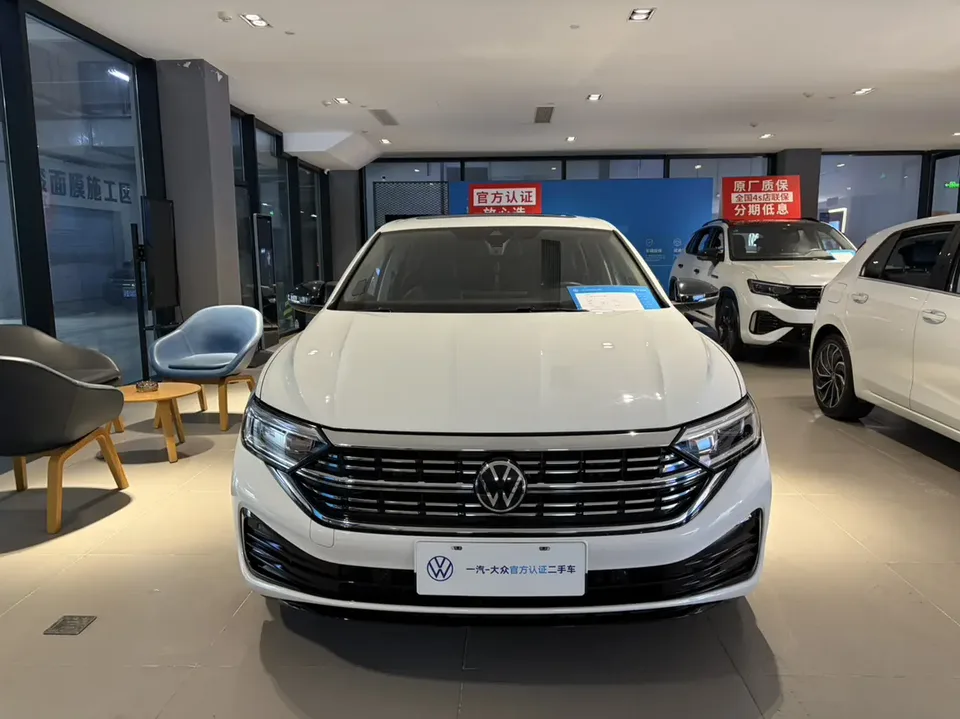 Volkswagen Sagitar 2023