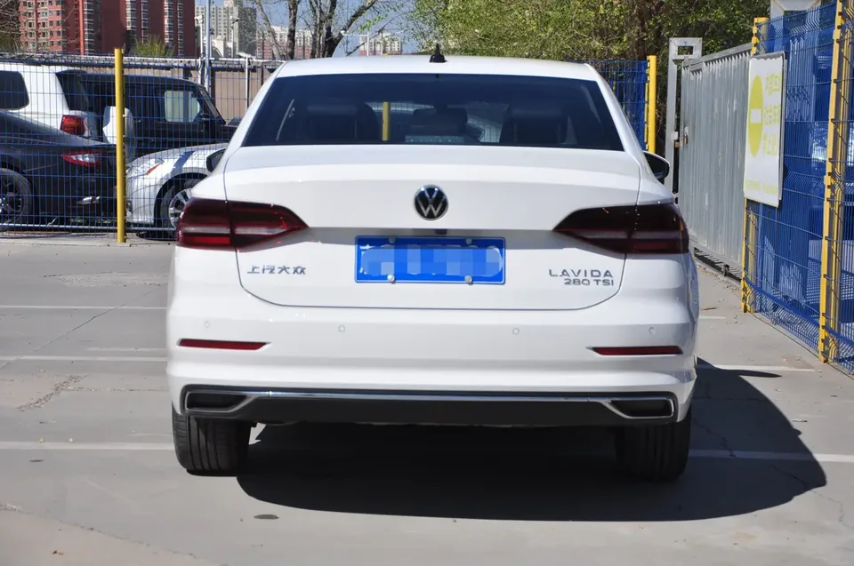Volkswagen Lavida Lavida 2022 280TSI DSG Deluxe Edition 2022 — миниатюра 2