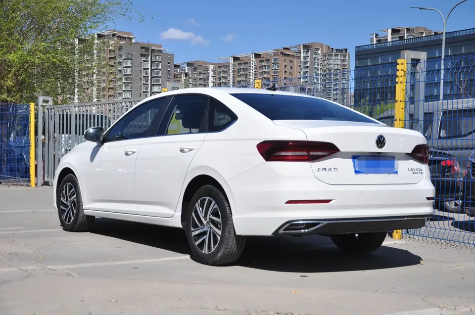Volkswagen Lavida Lavida 2022 280TSI DSG Deluxe Edition 2022 — миниатюра 4