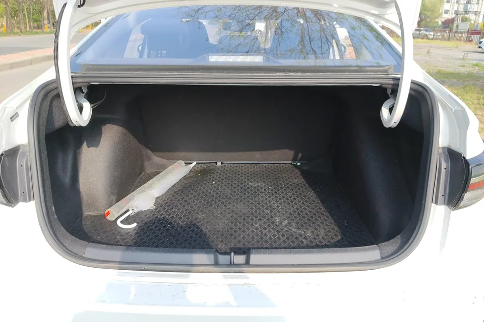 Volkswagen Lavida New 1.5L Automatic New Edition 2024 — миниатюра 5