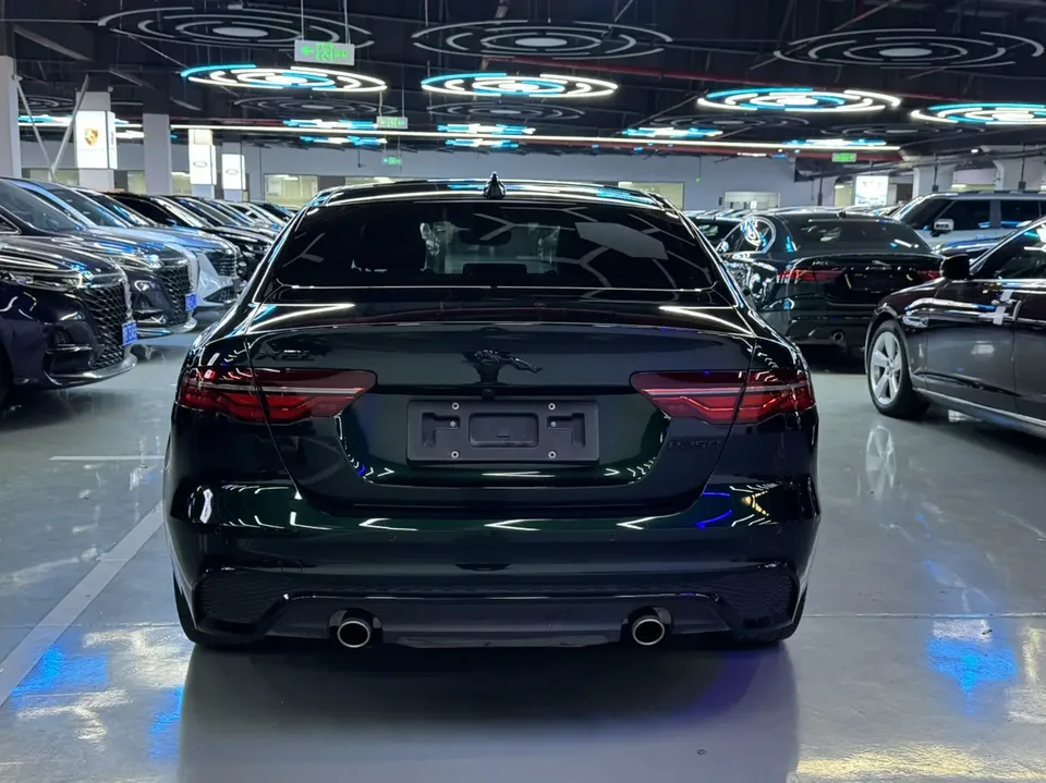 Jaguar XEL Jaguar XEL 2023 2.0T 250PS R-DYNAMIC S Progressive Sports Edition 2023 — миниатюра 2