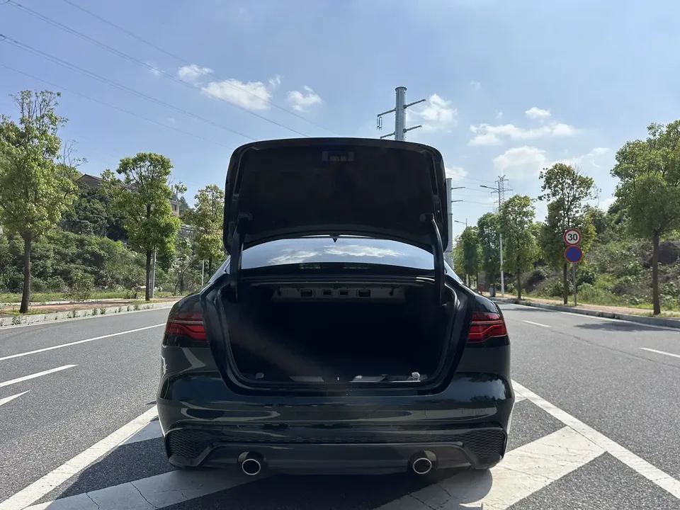 Jaguar XEL Jaguar XEL 2023 2.0T 250PS R-DYNAMIC S Progressive Sports Edition 2023 — thumbnail 3
