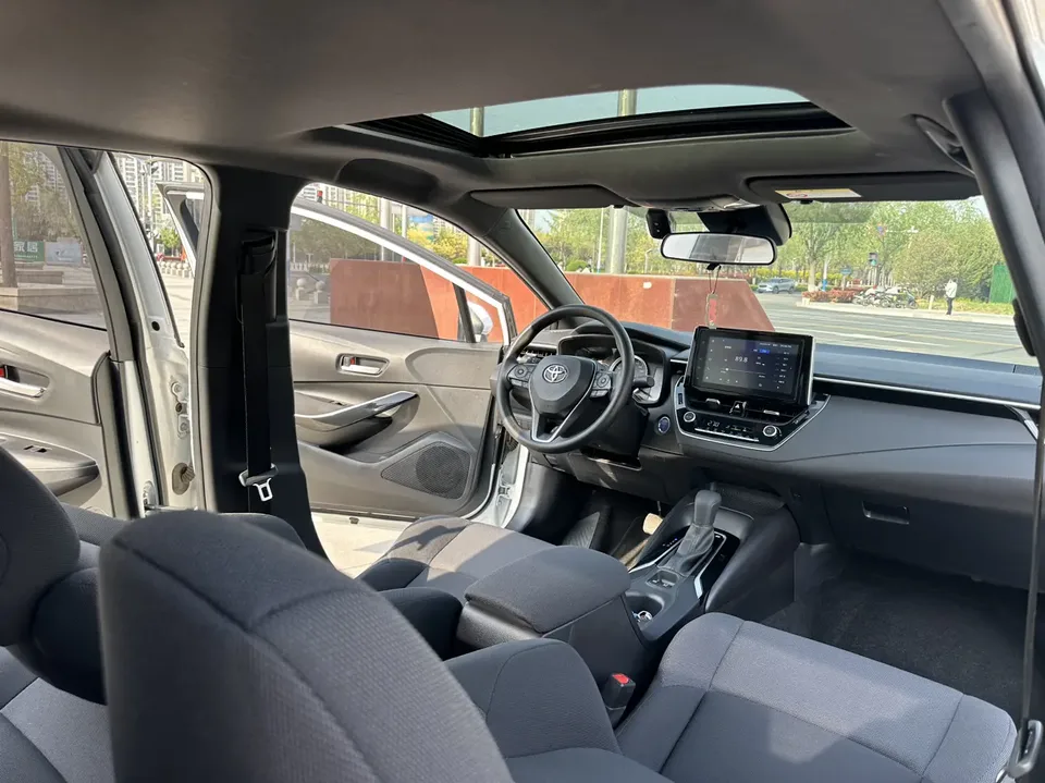 Toyota Levin Lei Ling 2022 2022 Lelink Dual Engine 1.8H E-CVT Luxury Edition 2022 — миниатюра 3
