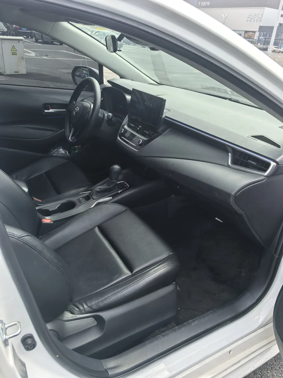 Toyota Levin Levin Hybrid 1.8L Leading Edition 2024 — миниатюра 3