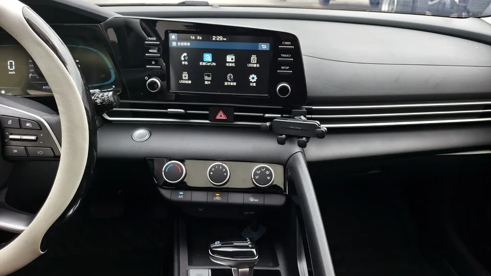 Hyundai Elantra 1.5L CVT GLX Elite Edition 2023 — миниатюра 3