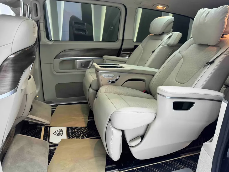 Mercedes-Benz V-Класс Mercedes Benz V Class 2022 V 260 L Long Wheelbase Deluxe Edition 2023 — thumbnail 5