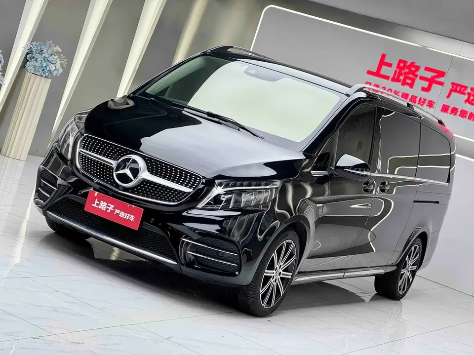 Mercedes-Benz V-Класс Mercedes Benz V Class 2022 V 260 L Long Wheelbase Deluxe Edition 2023 — photo 1, buy with delivery to Moscow