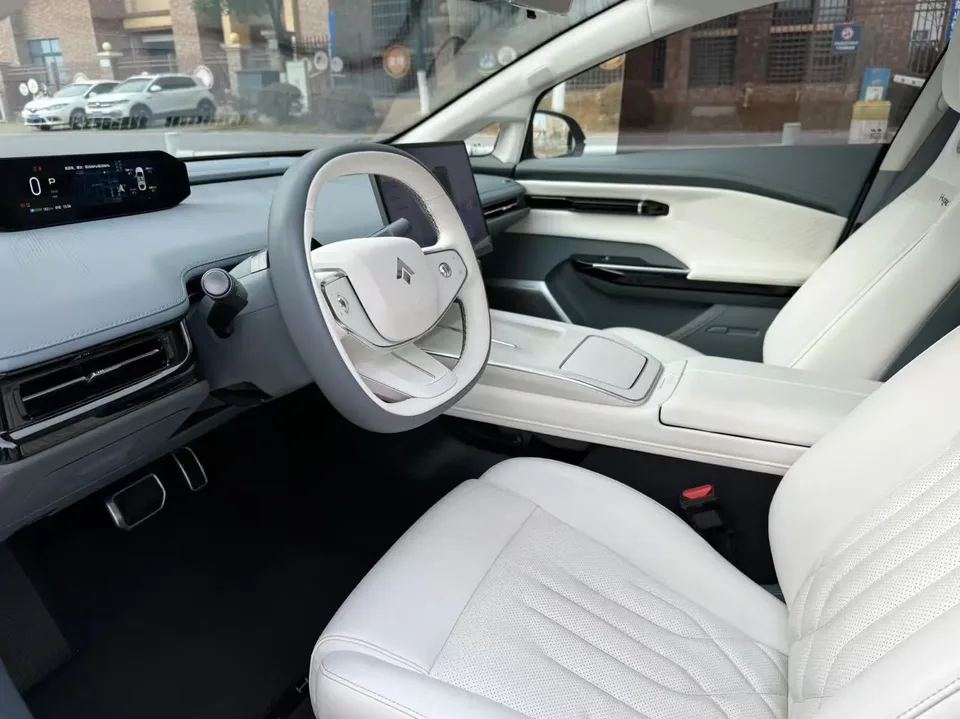 GAC Trumpchi Haobo Haopin GT 560 rear-wheel drive seven-wing version ternary lithium 2024 — миниатюра 5