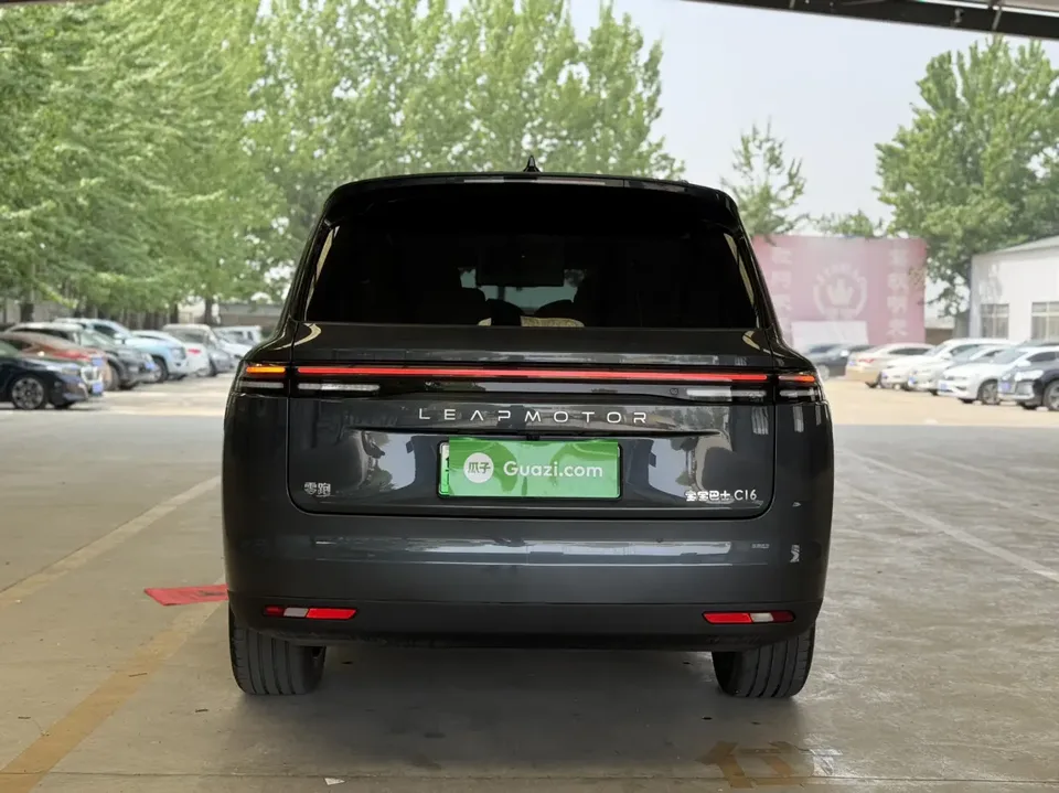Leapmotor C16 Extended Range 200 Premium Edition 2024 — миниатюра 2