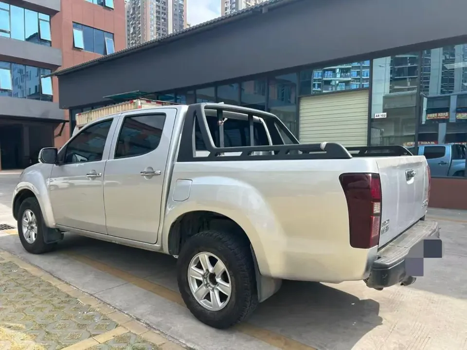 Isuzu Suzutaku 2.5T two-wheel drive automatic pilot version JE4D25Q6BM 2023 — миниатюра 2