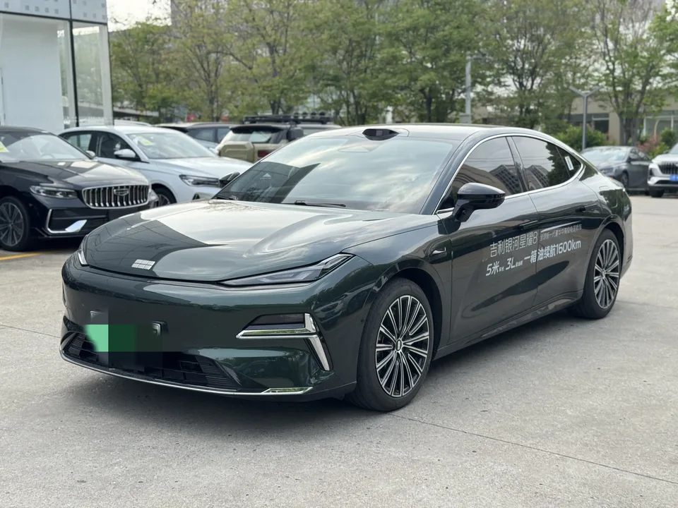 Geely Galaxy Star 8 PHEV 2025