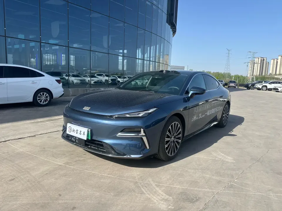 Geely Galaxy Star 8 PHEV 2025