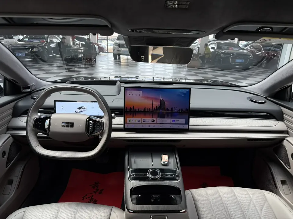Geely Galaxy Star 8 PHEV 130km EM-P Starship Edition 2025 — миниатюра 5