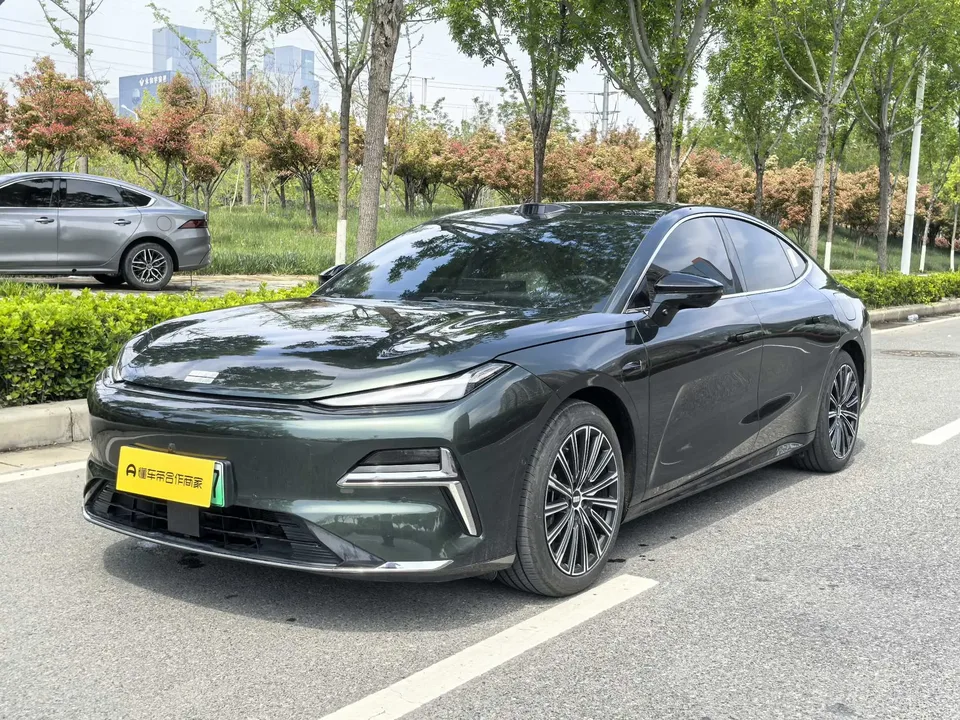 Geely Galaxy Star 8 PHEV 2025