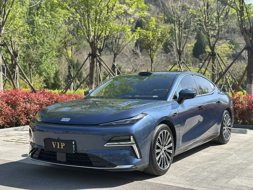 Geely Galaxy Star 8 PHEV 2025