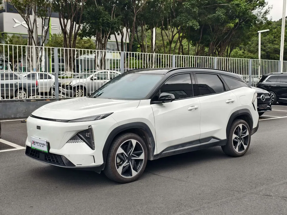 Geely Galaxy L7 2024