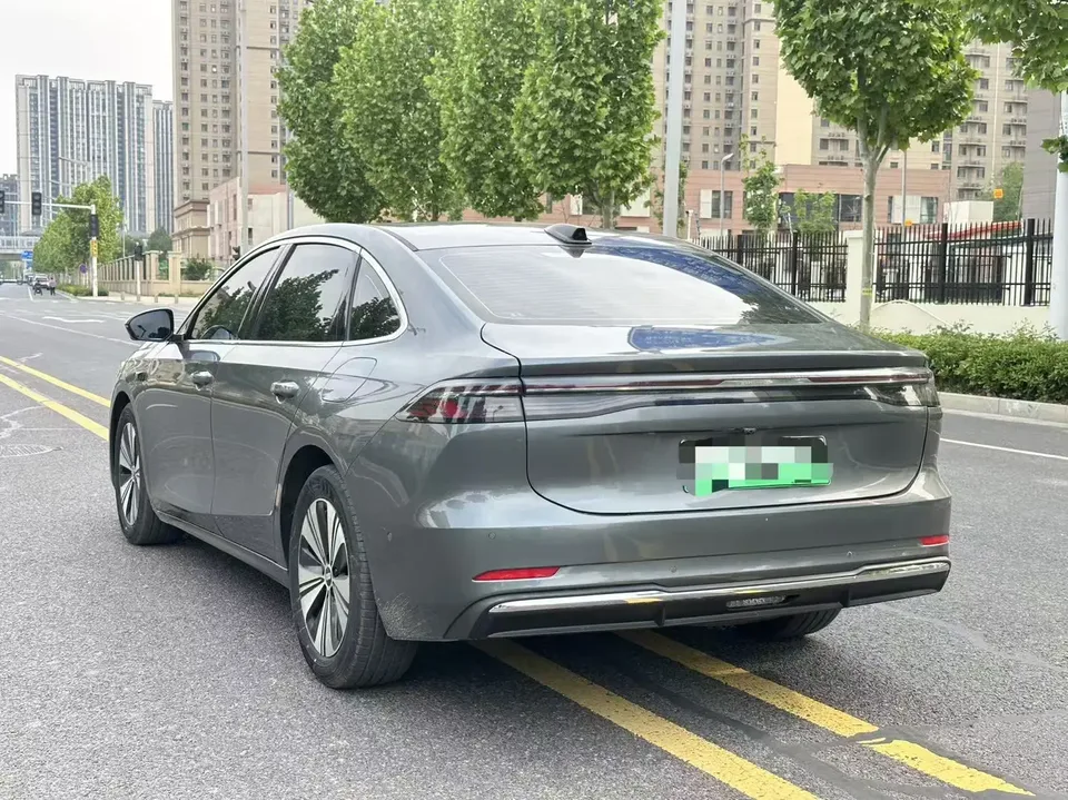 Geely Galaxy A7 PHEV 150km Explorer+ Edition 2025 — миниатюра 4
