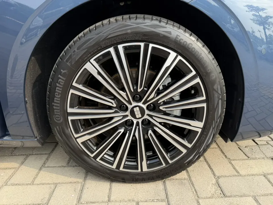 Geely Galaxy A7 PHEV 150km Starship Edition 2025 — миниатюра 3