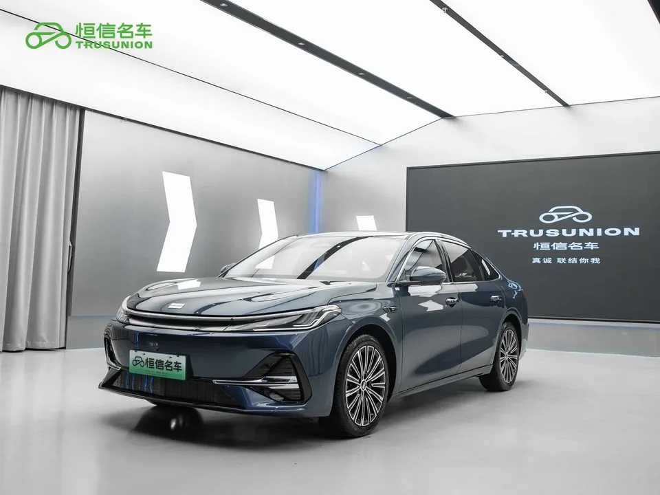 Geely Galaxy A7 PHEV 2025