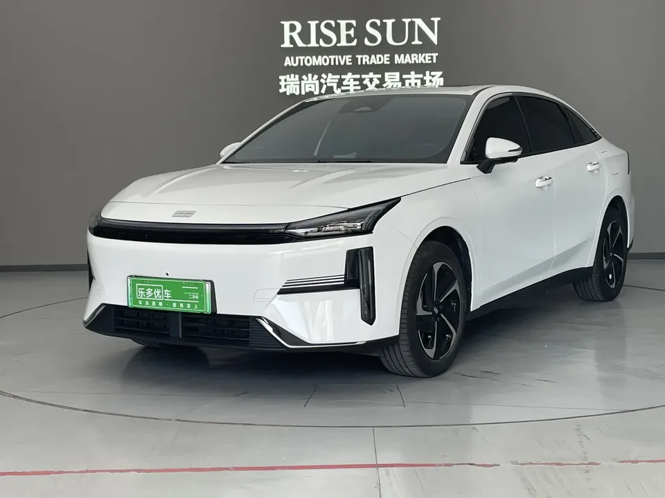 Geely Galaxy L6 2025
