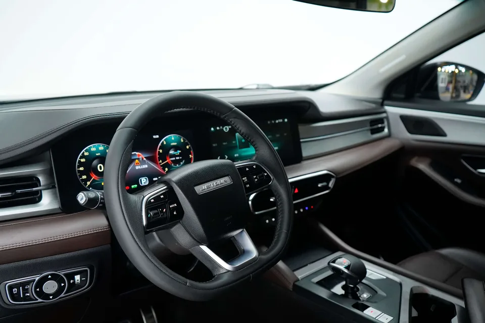 Jetour Jietu X90 PLUS Jietu X90 PLUS 2023 1.6TD DCT villa 2023 — миниатюра 3