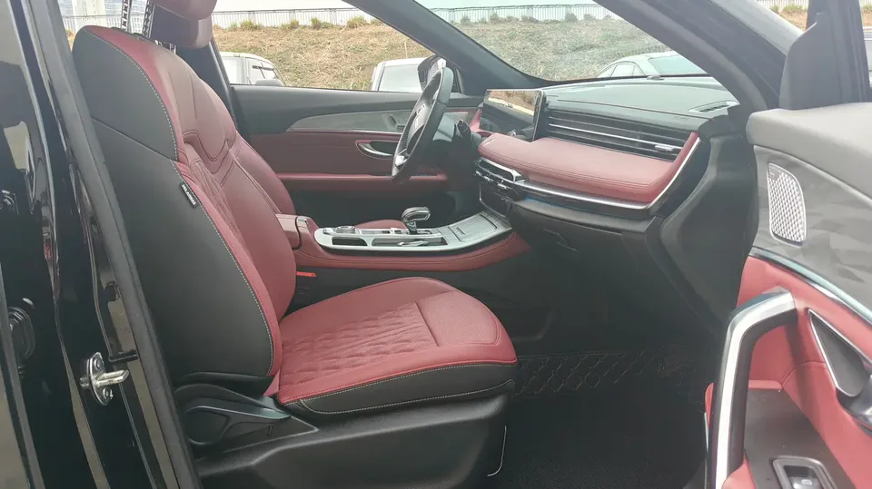 Jetour Jietu X70 PLUS JETOUR X70 PLUS 2023 1.5T DCT Brave PLUS 5-seater 2024 — миниатюра 4