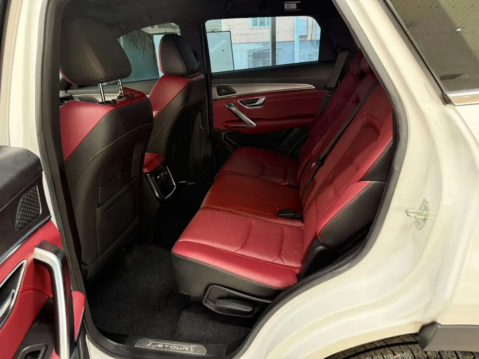 Jetour Jietu X70 PLUS facelift 1.5T DCT Mountain Pro 7 seats 2022 — миниатюра 5
