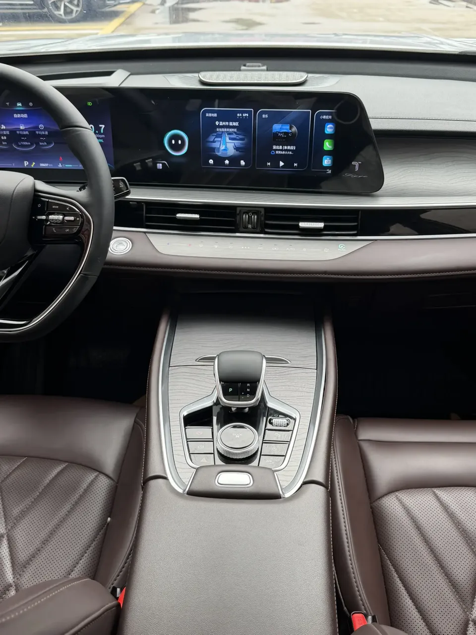 Chery Tiggo 8 Pro 290T two-wheel drive deep space version 5 seats 2023 — миниатюра 3