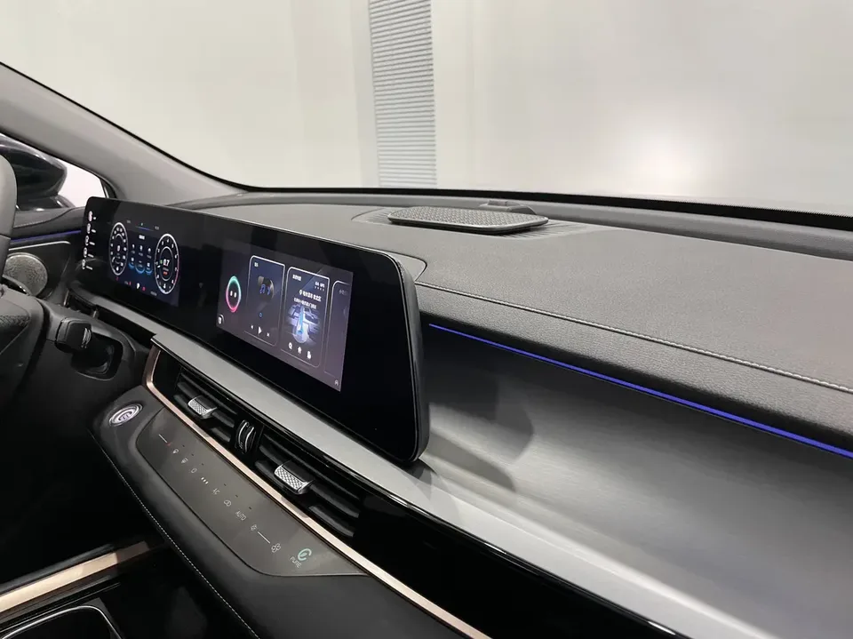 Omoda C5 1.5T CVT Extension Edition 2022 — миниатюра 3