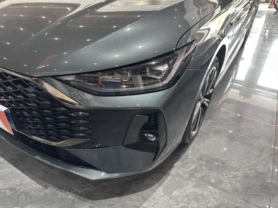 Chery Arrizo 8 PRO 290TGDI DCT Luxury Edition+ 2025 — миниатюра 3