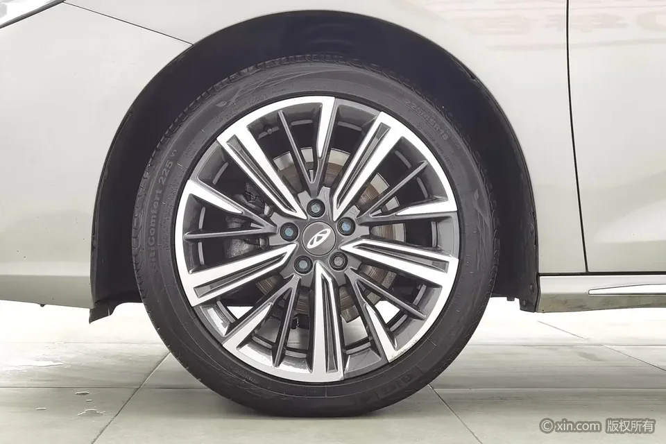 Chery Arrizo 8 1.6TGDI DCT 2023 — миниатюра 5