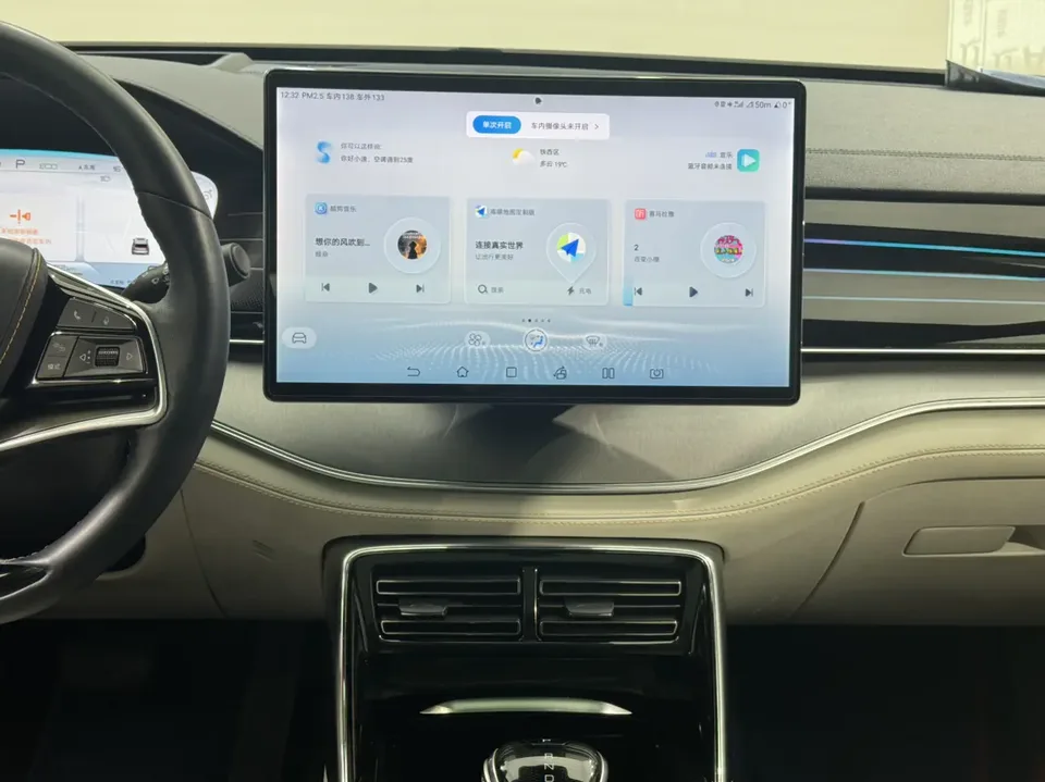 BYD Tang EV 635KM 4WD Flagship Model 2022 — миниатюра 3