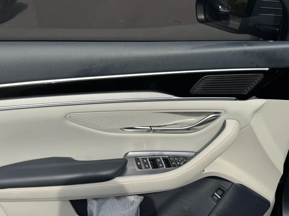BYD Song PLUS DM DM-i Champion Edition 150KM Flagship PLUS 2024 — миниатюра 3