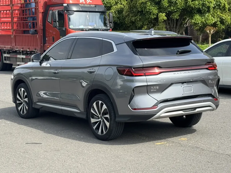 BYD Song PLUS DM DM-i Champion Edition 150KM Flagship PLUS 2024 — миниатюра 5