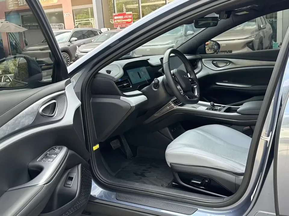 BYD Seal DM Honor Edition DM-i 1.5L 121KM Elite 2024 — миниатюра 5