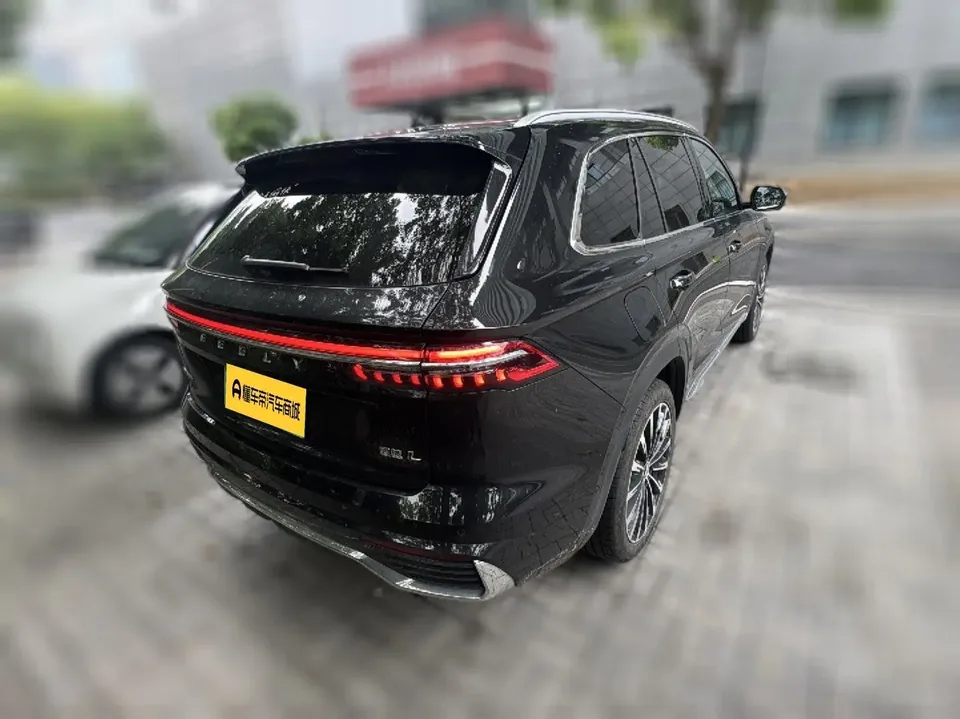 Geely Monjaro Xingyue L 2025 2.0TD High Power Automatic 2WD Dongfang Yao Lanxing Edition 2025 — миниатюра 4