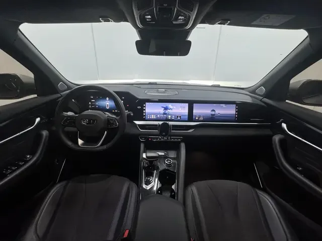 Geely Monjaro Xingyue L 2024 2.0TD High Power Automatic 2WD Skyline Edition 2025 — миниатюра 4