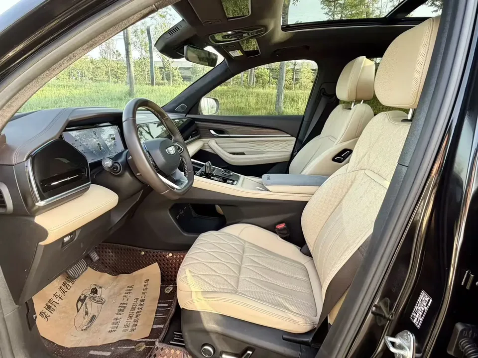 Geely Monjaro Xingyue L 2025 2.0TD High Power Automatic 2WD Dongfang Yao Lanxing Edition 2025 — миниатюра 5