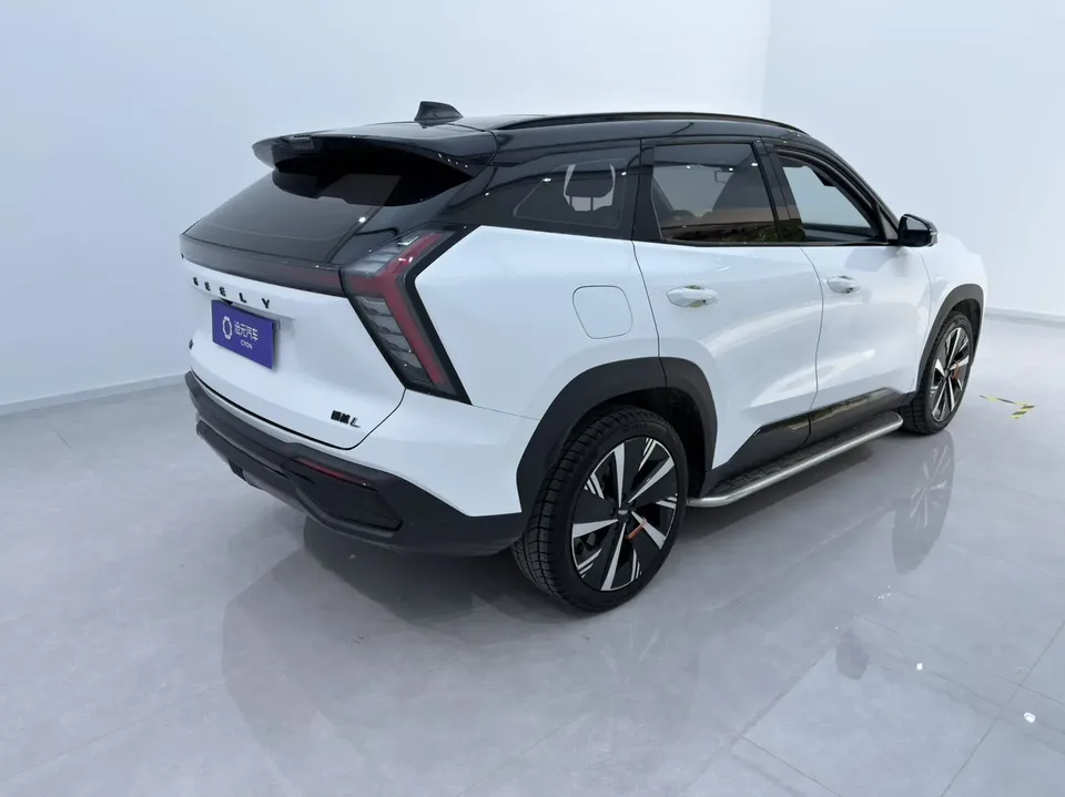 Geely Atlas L Boyue L 2023 1.5TD DCT Premium Edition 2023 — миниатюра 2