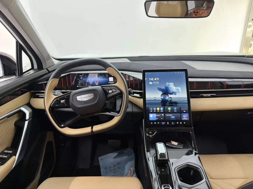 Geely Atlas L Boyue L 2023 1.5TD DCT Premium Edition 2023 — миниатюра 3