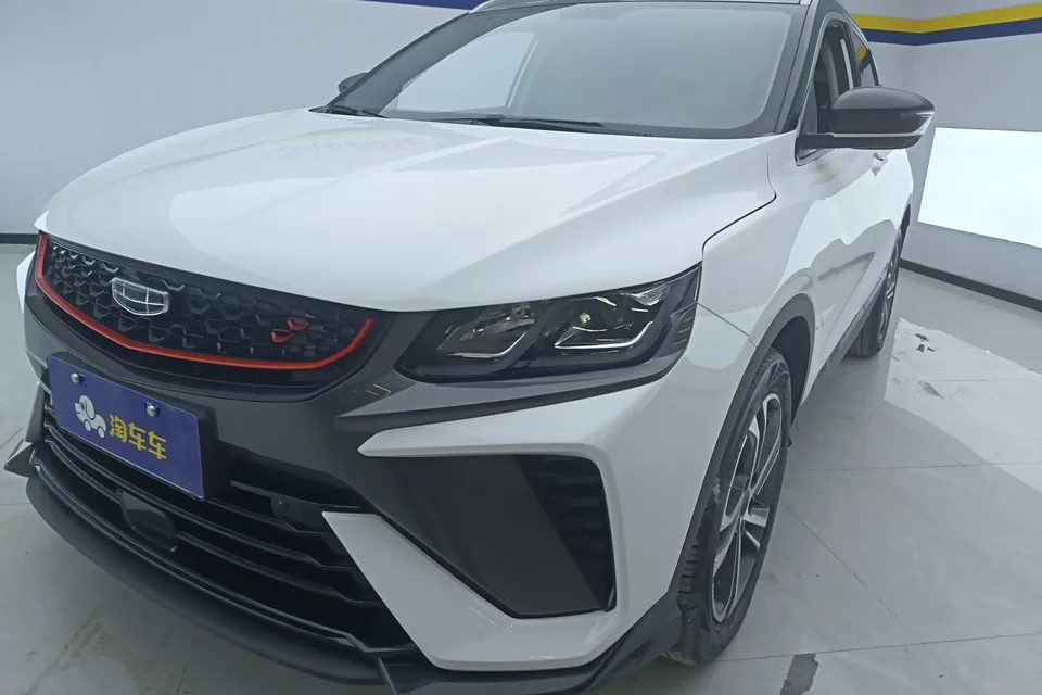 Geely Coolray SX11 240T DCT Diamond Edition 2022 — миниатюра 4