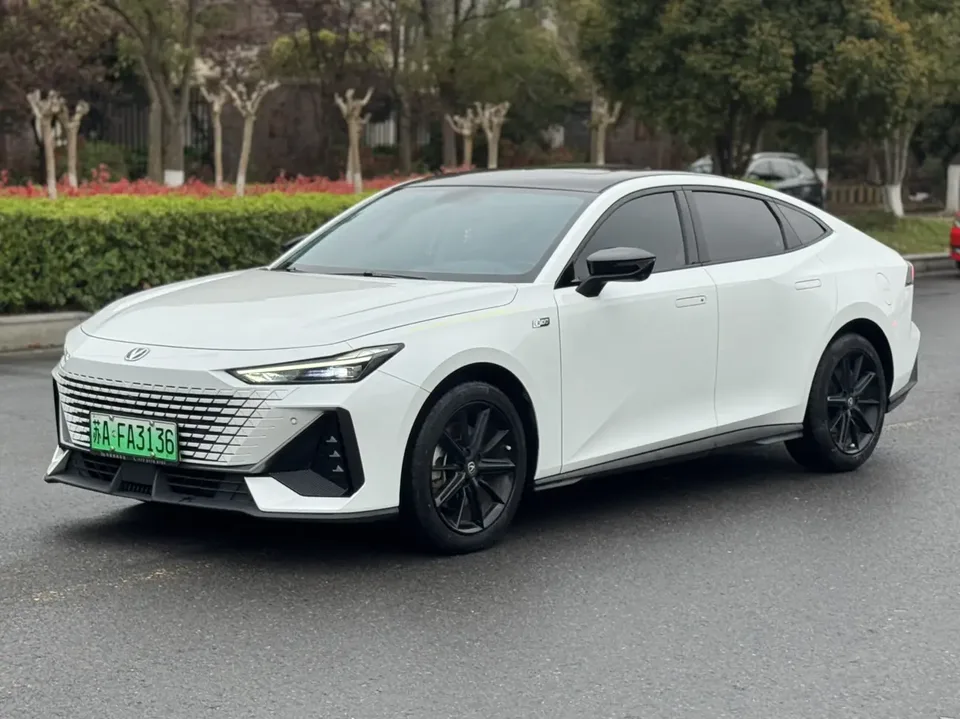 Changan UNI-V 2023